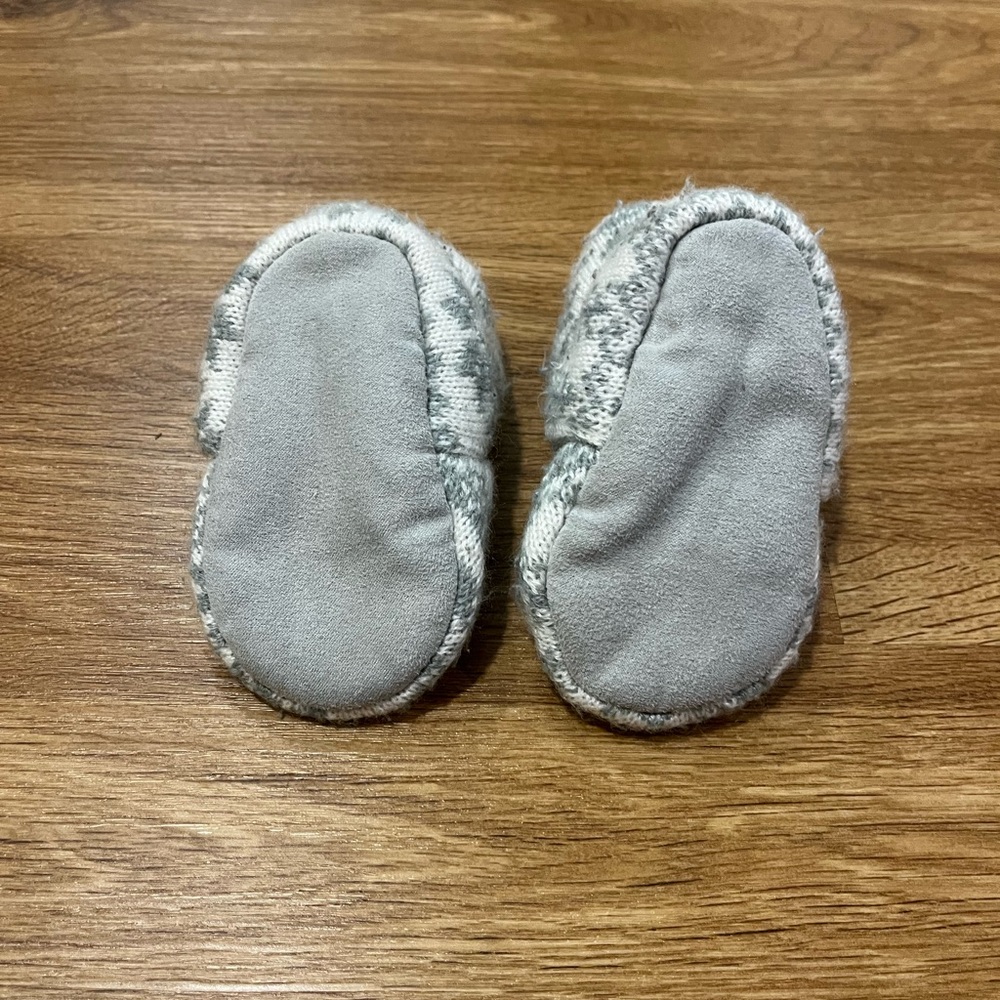 Baby Booties - Picture 2 of 5